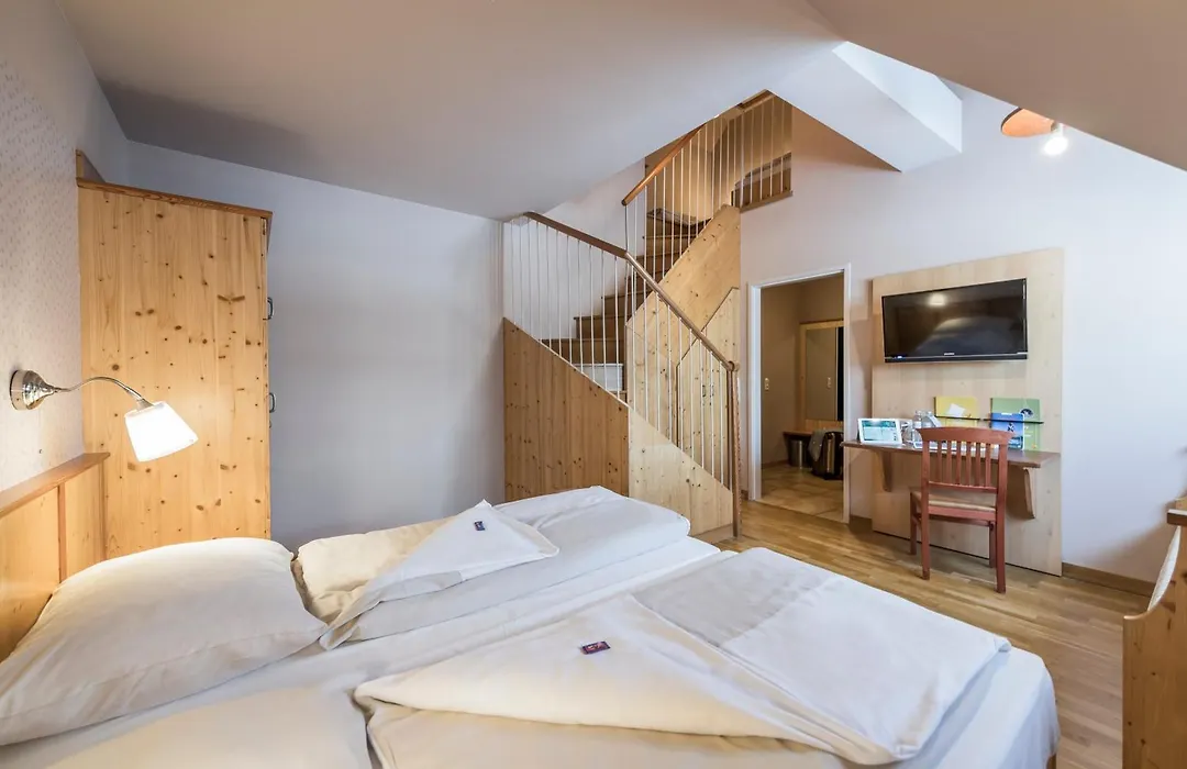 JUFA Hotel Grundlsee-1